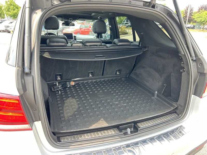 Mercedes-Benz GLE 400 AMG line/Keyless/Harman Kardon/Подгрев/Панорама, снимка 9 - Автомобили и джипове - 52317818