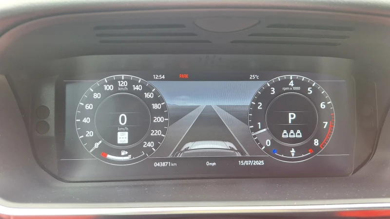 Land Rover Range Rover Sport 3.0 SHT 45000 KM ЦЕНАТА Е КРАЙНА !, снимка 8 - Автомобили и джипове - 52752497