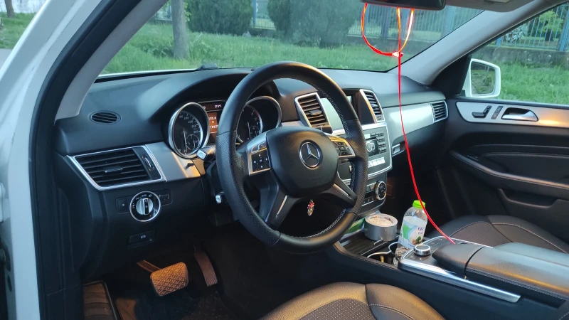 Mercedes-Benz ML 250, снимка 9 - Автомобили и джипове - 52401125
