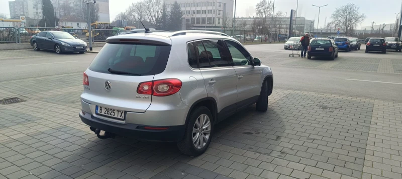 VW Tiguan, снимка 3 - Автомобили и джипове - 52474251