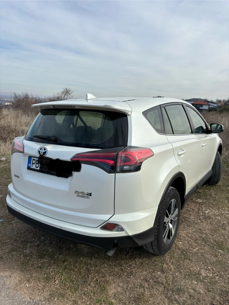 Toyota Rav4, снимка 6 - Автомобили и джипове - 52974237