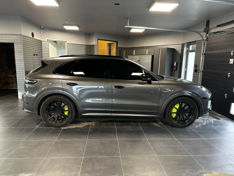 Porsche Cayenne TURBO С РЕГИСТРАЦИЯ & АВТО КРЕДИТ, снимка 3 - Автомобили и джипове - 53537195