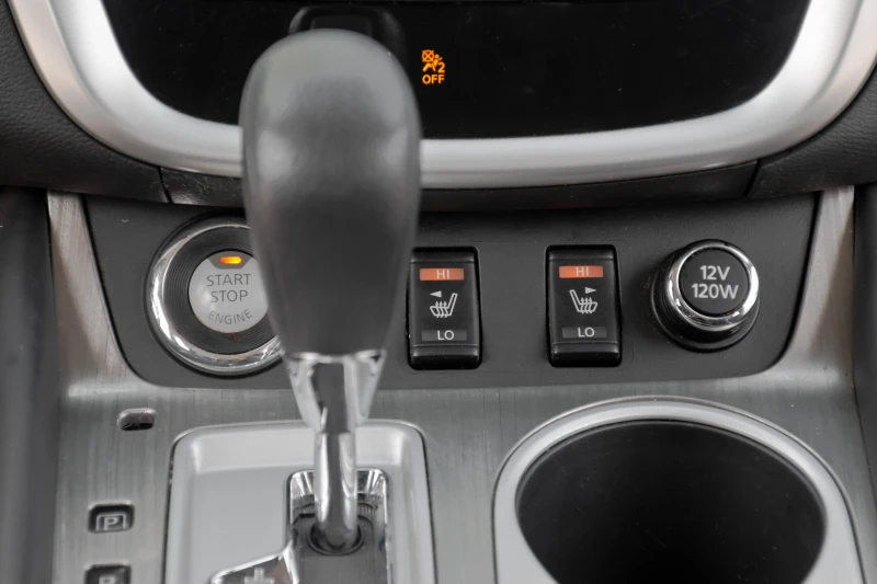 Nissan Murano - 27999 лв. - 48354195 | Car24.bg
