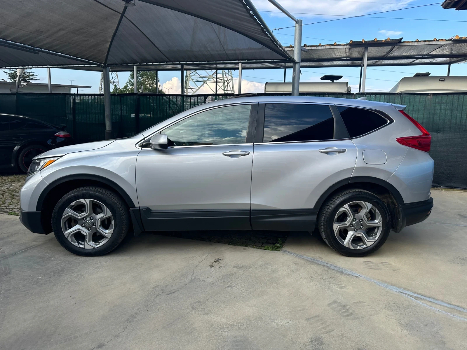 Honda Cr-v 1, 5Turbo* AWD* FULL* ДИСТРОНИК* ПОДГРЕВ*  - изображение 3