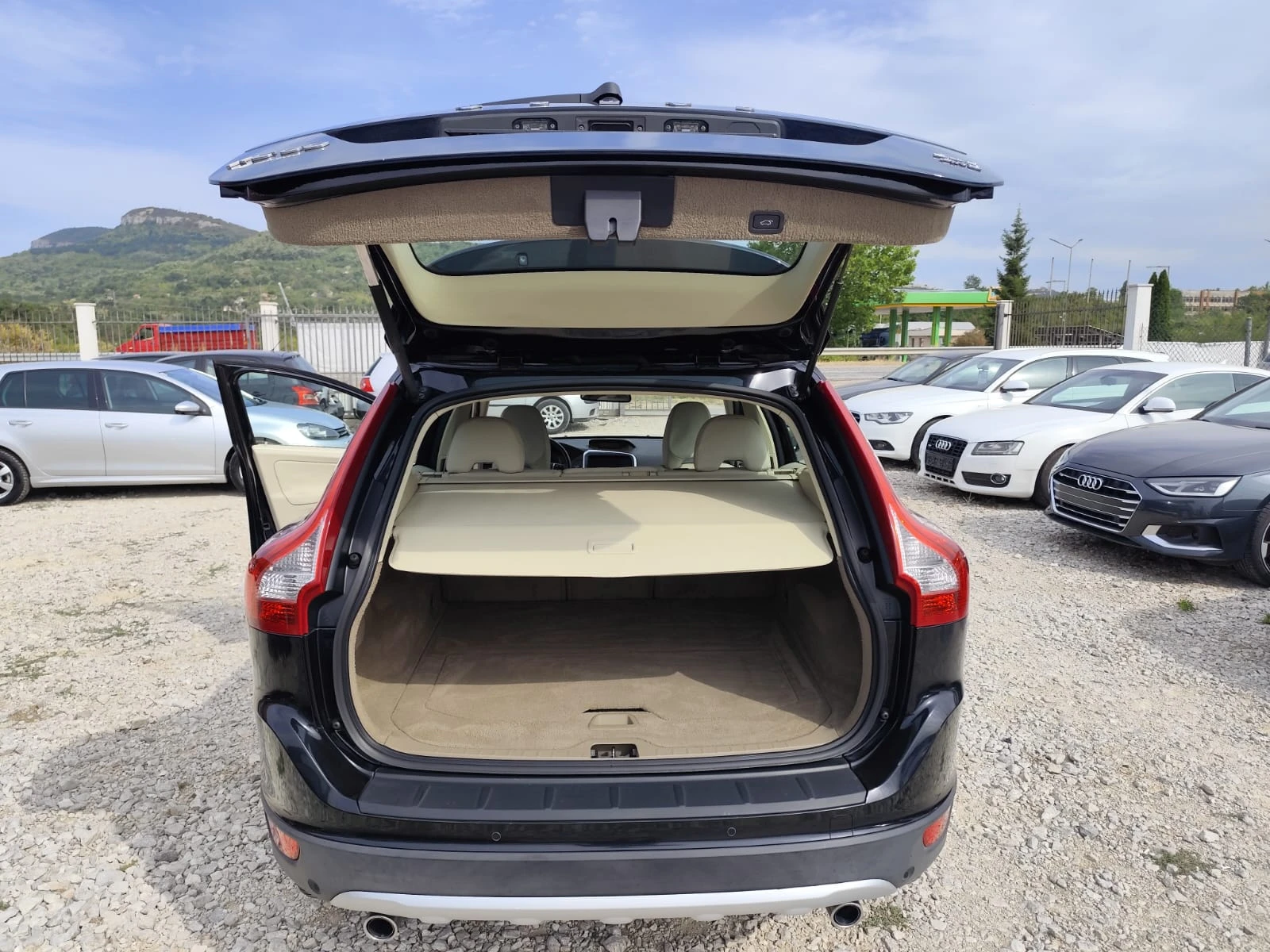 Volvo XC60 2.4 дизел Италия - изображение 7