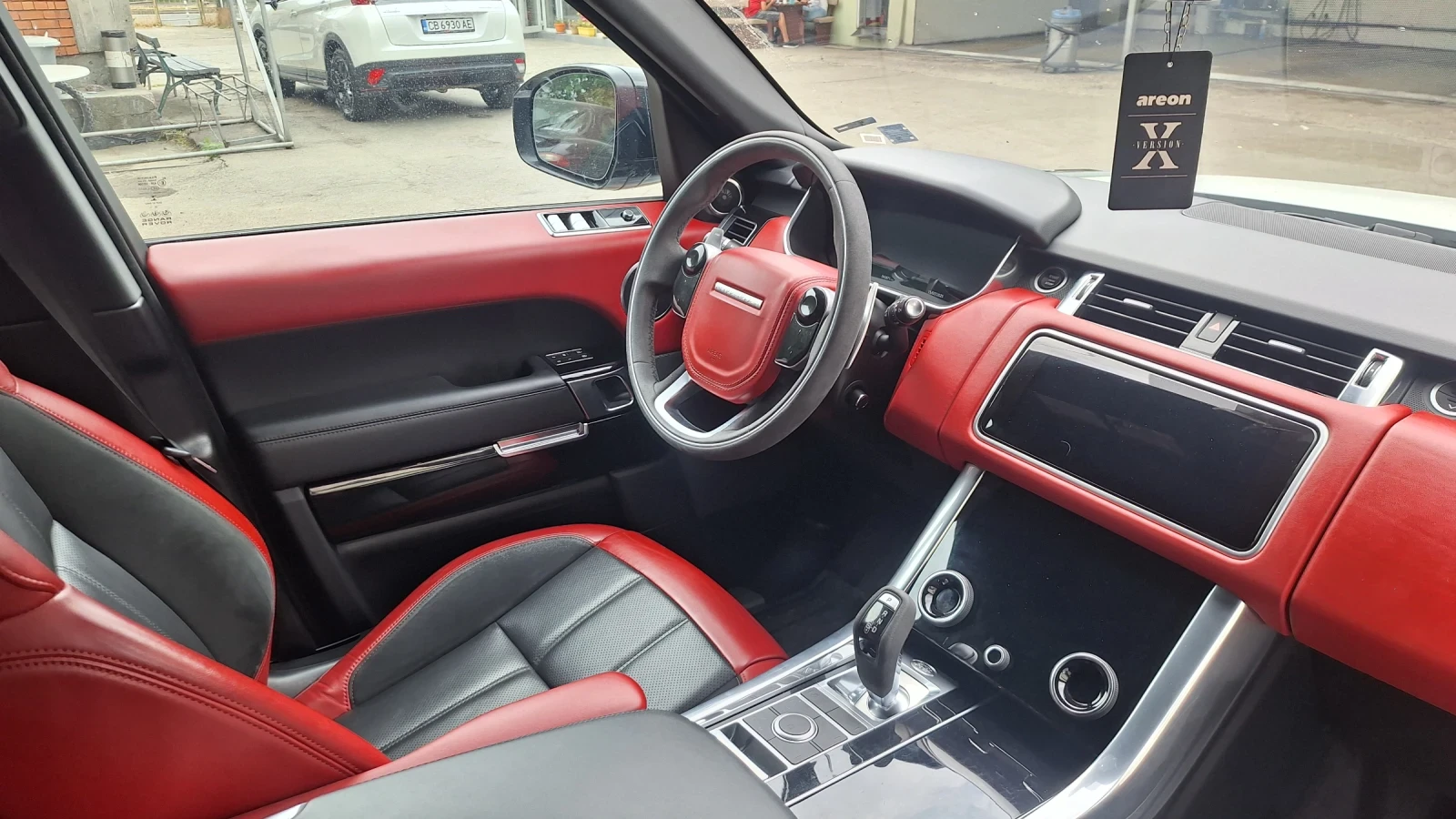 Land Rover Range Rover Sport 3.0 SHT 45000 KM ЦЕНАТА Е КРАЙНА ! - изображение 4