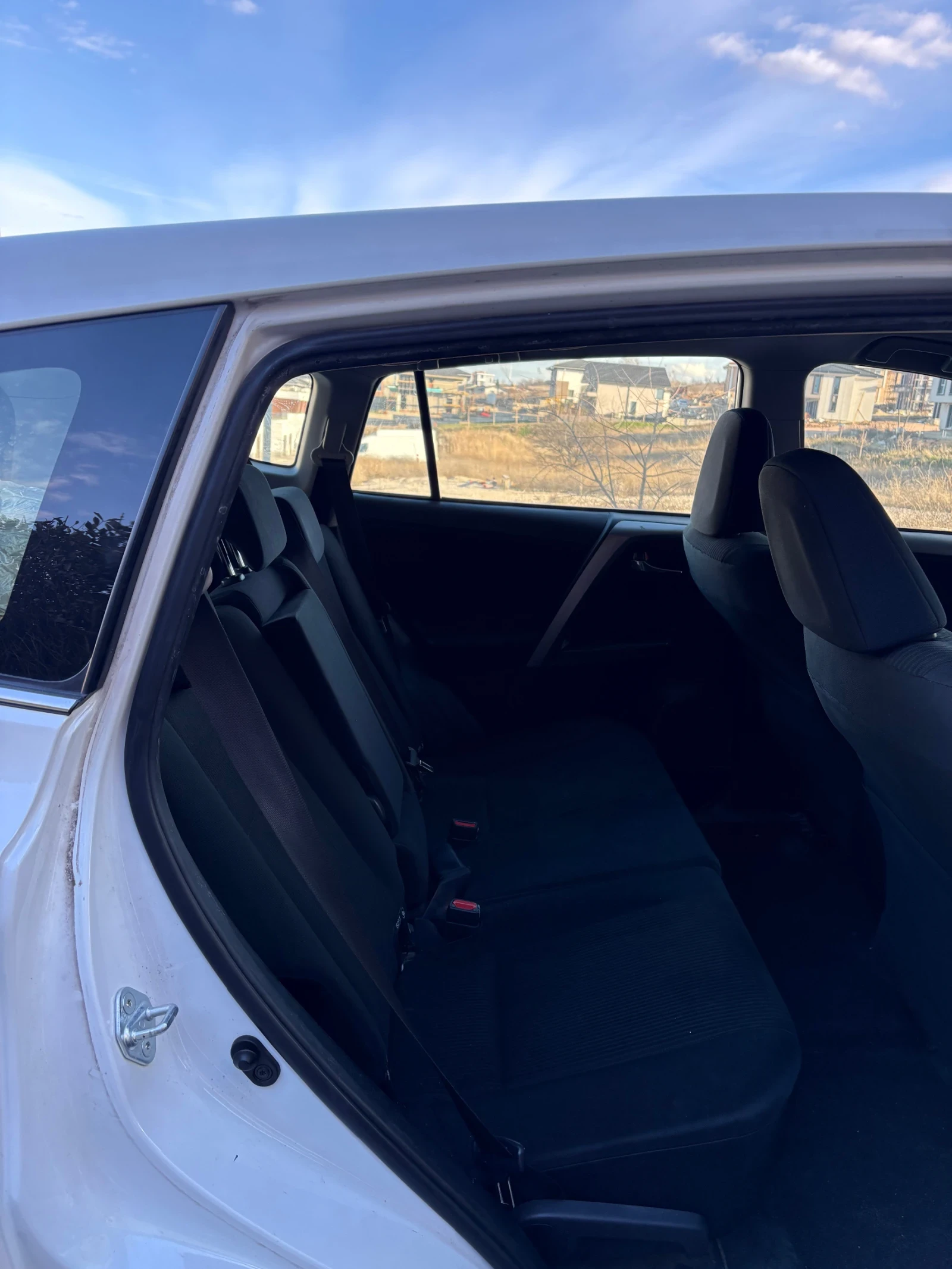 Toyota Rav4 | Mobile.bg � ����������� 14