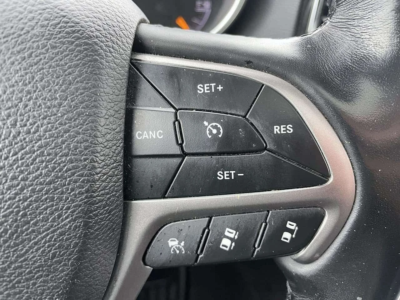 Jeep Grand cherokee * Limited * Дистроник* Фиксирана цена до БГ* , снимка 13 - Автомобили и джипове - 53809080