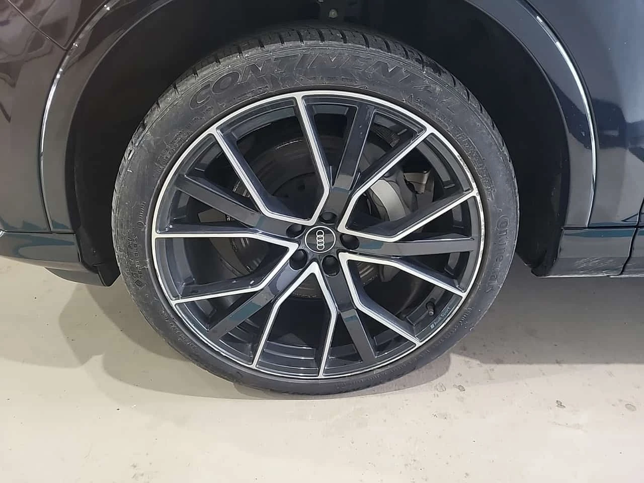 Audi Q7 * KOMFORT * Един собственик * CARFAX * Oт VW * , снимка 17 - Автомобили и джипове - 54967237