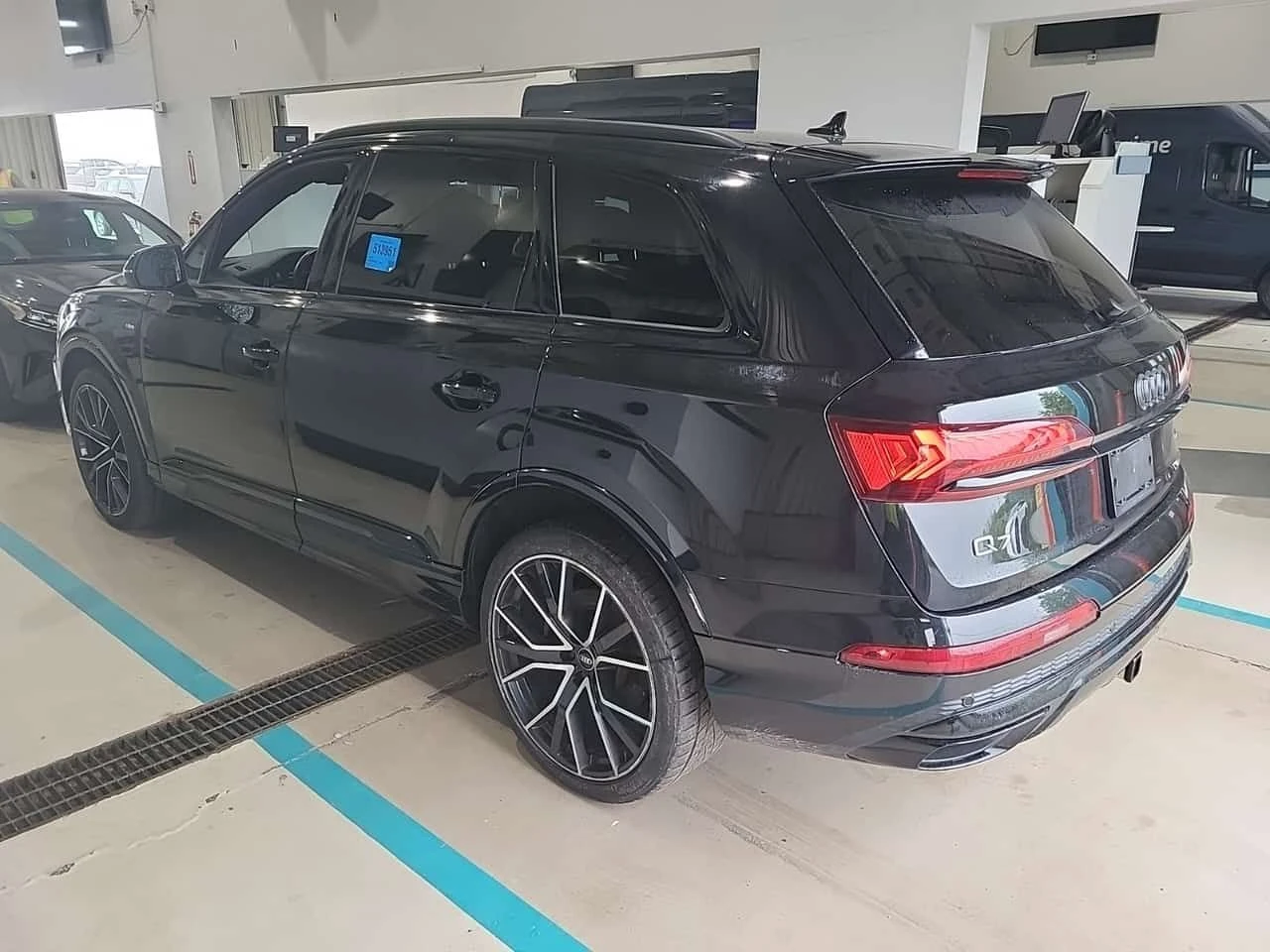 Audi Q7 * KOMFORT * Един собственик * CARFAX * Oт VW * , снимка 5 - Автомобили и джипове - 54967237