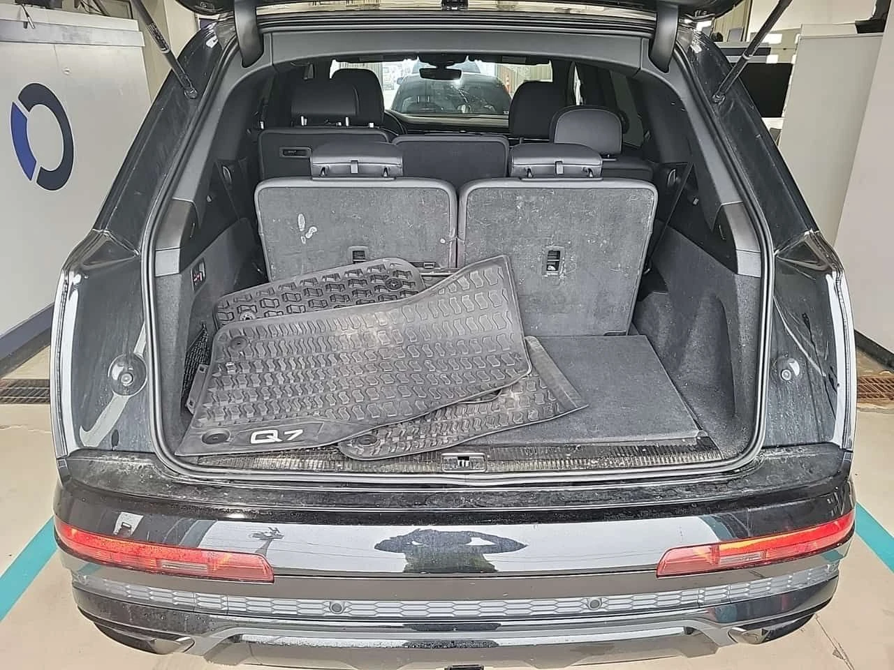 Audi Q7 * KOMFORT * Един собственик * CARFAX * Oт VW * , снимка 14 - Автомобили и джипове - 54967237