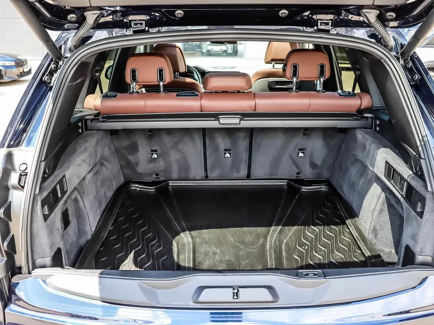 BMW X5 Xdrive40i M-PACK* HARMAN KARDON* LASER* HEADUP* SO, снимка 15 - Автомобили и джипове - 55180743