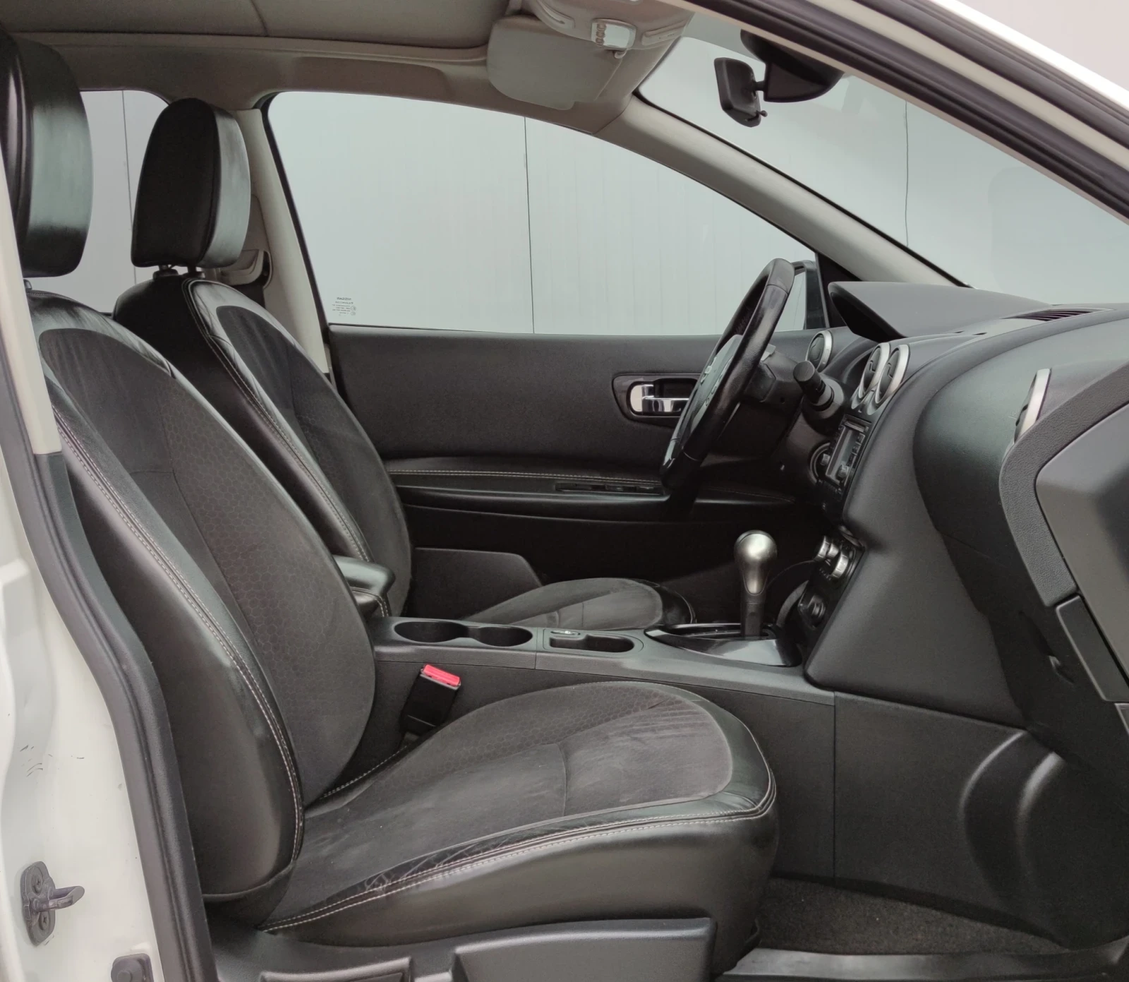 Nissan Qashqai 1.6i* 117к.с* , снимка 12 - Автомобили и джипове - 55337933