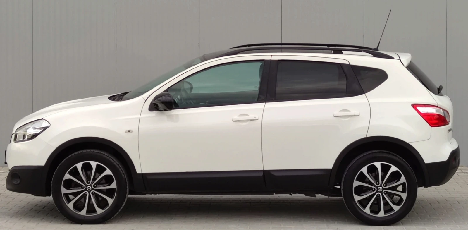 Nissan Qashqai 1.6i* 117к.с* , снимка 8 - Автомобили и джипове - 55337933