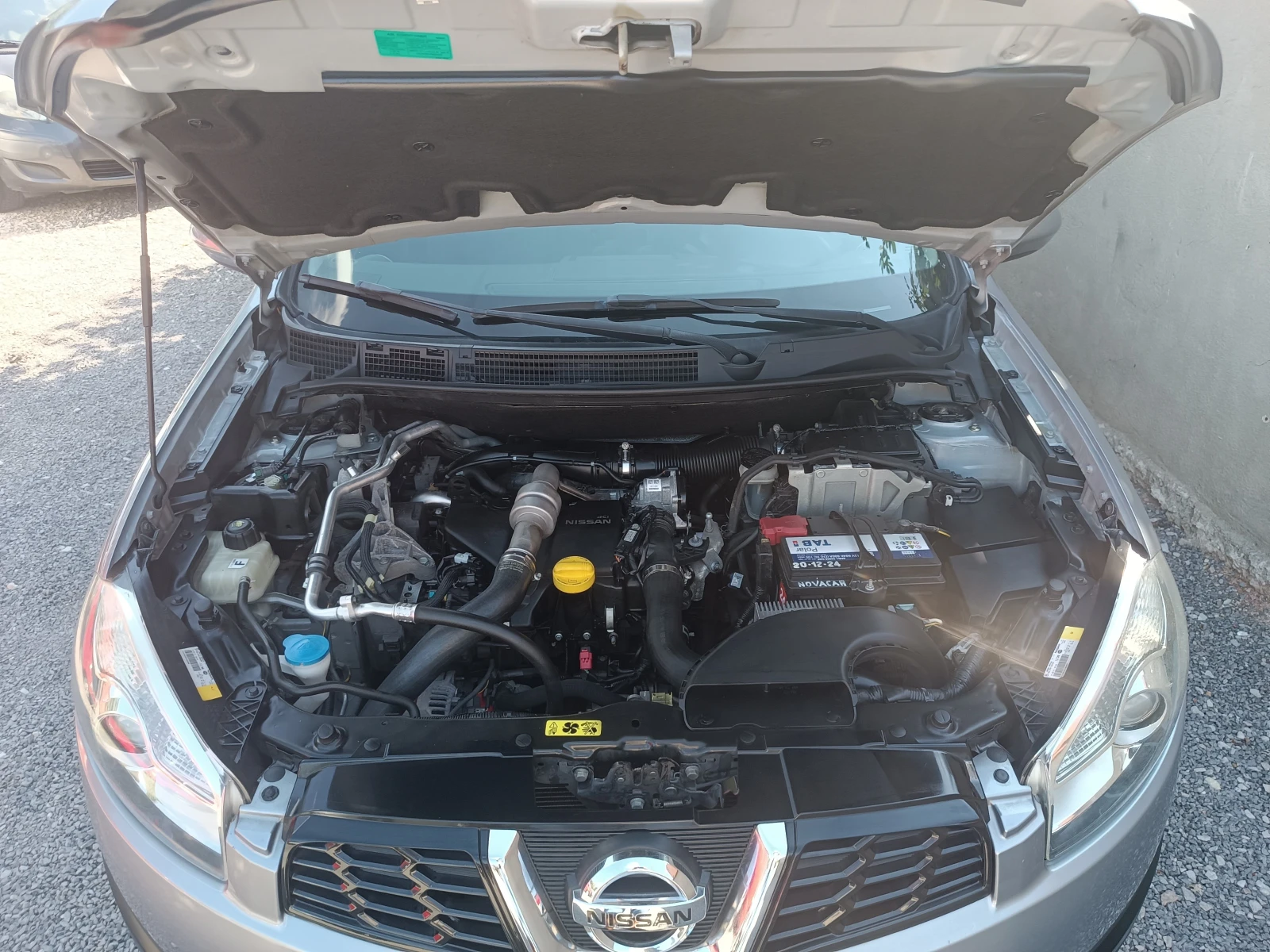 Nissan Qashqai 1.5 DCI* 110K.c* EURO 5, снимка 15 - Автомобили и джипове - 55532617