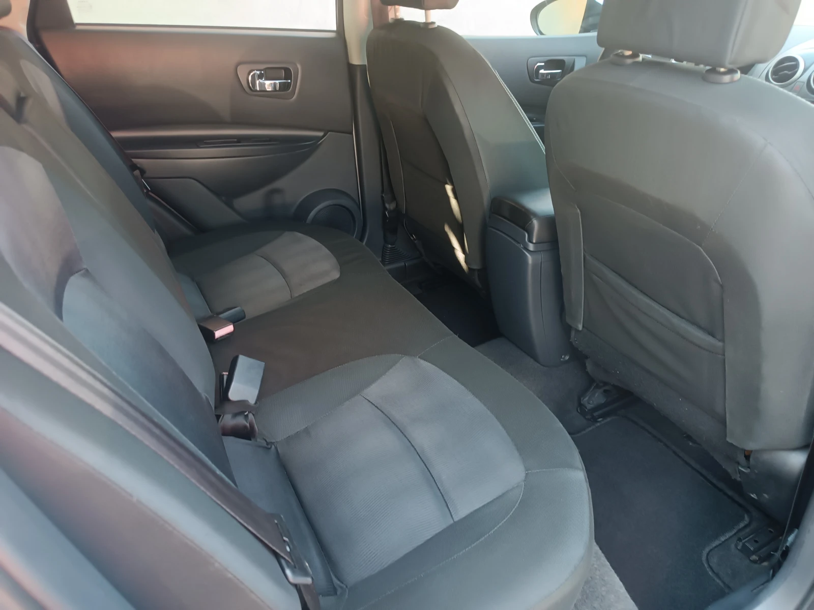 Nissan Qashqai 1.5 DCI* 110K.c* EURO 5, снимка 13 - Автомобили и джипове - 55532617