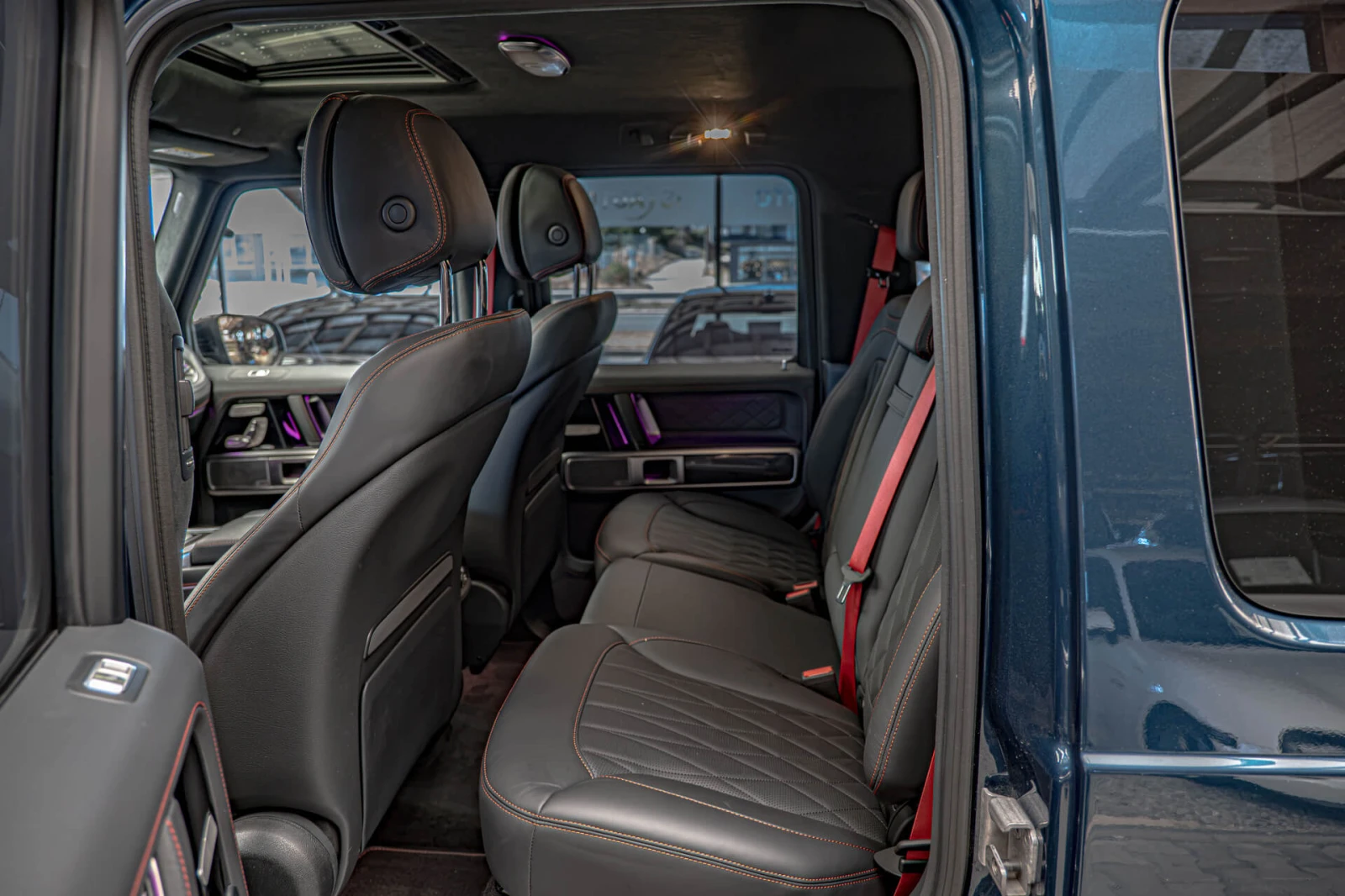 Mercedes-Benz G 63 AMG Manufaktur/3D Burmaster/Камера 360/Карбон/Обдухван, снимка 12 - Автомобили и джипове - 55979425