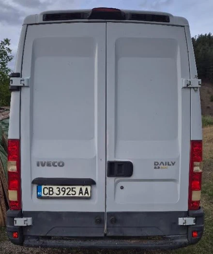 Iveco Daily, снимка 4 - Бусове и автобуси - 47357636