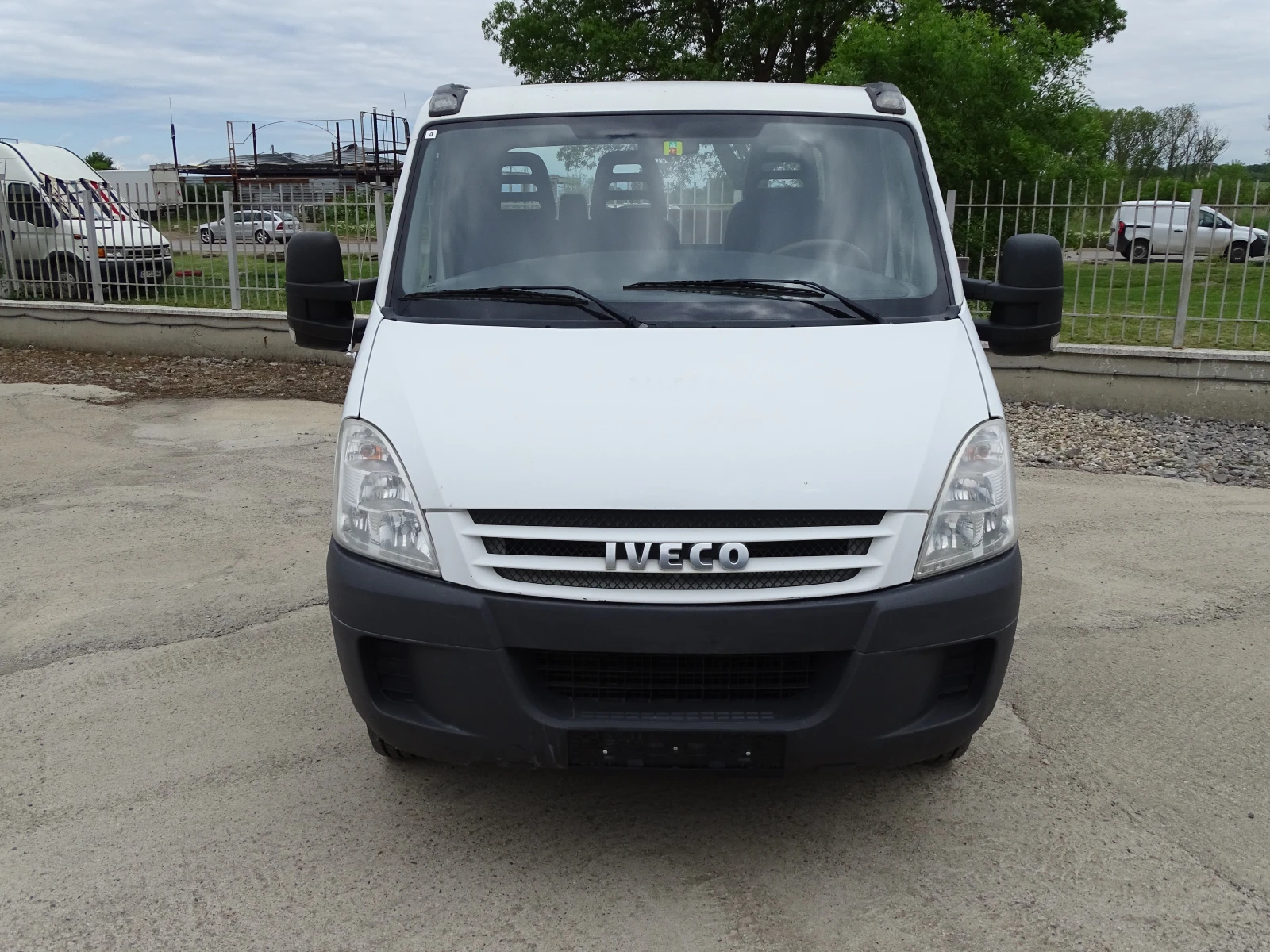 Iveco Daily 35c14* МЕТАН* ШАСИ* ВНОС ОТ ШВЕЙЦАРИЯ, снимка 2 - Бусове и автобуси - 54560397