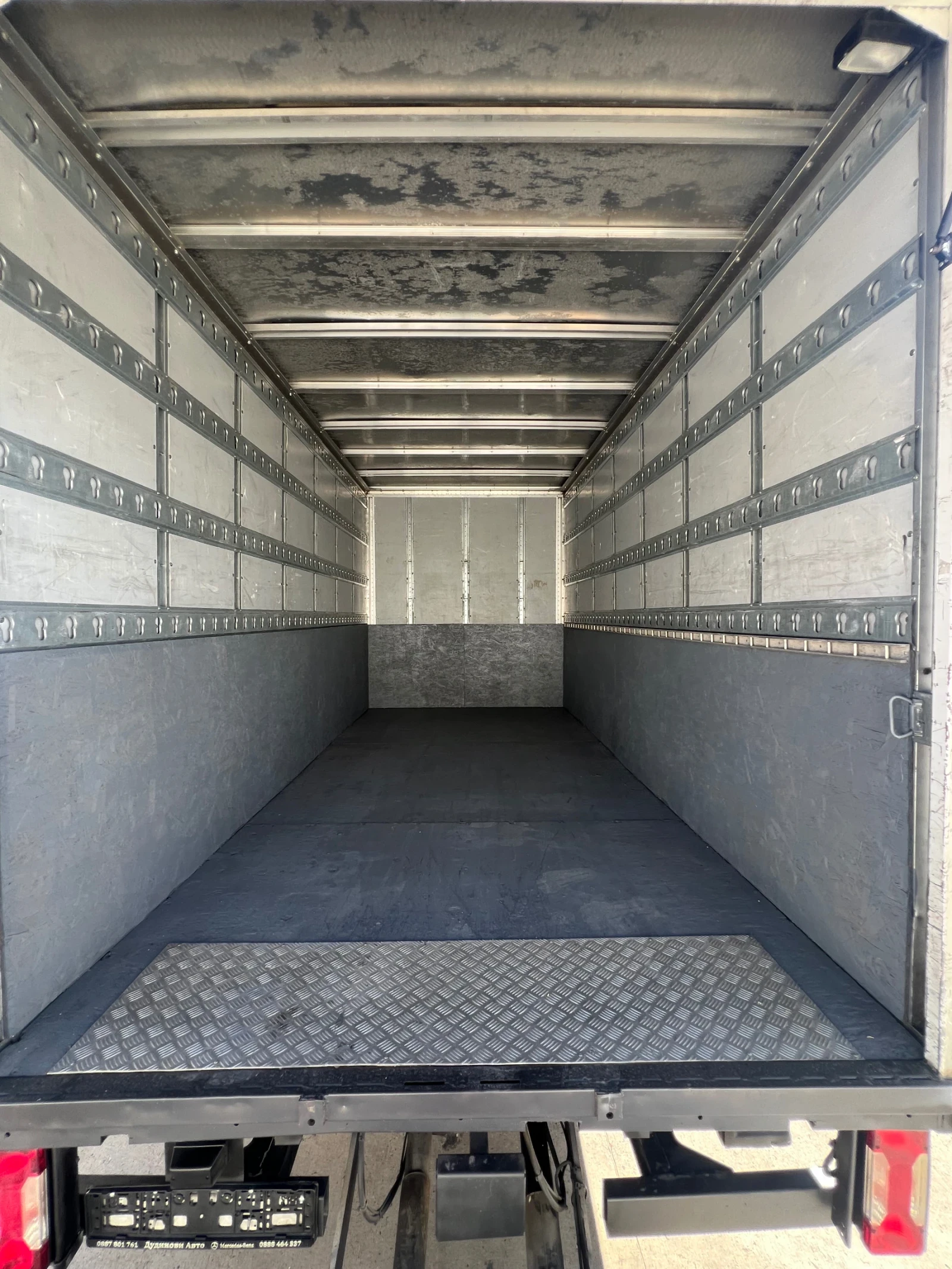 Iveco Daily 35c15 / 3.0L / Дв.гума / Климатроник, снимка 10 - Бусове и автобуси - 56180418