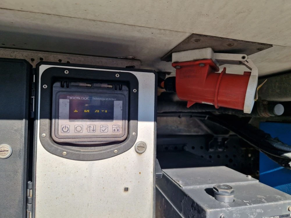 Mercedes-Benz Actros 2543 Frigo Truck | Mobile.bg   17