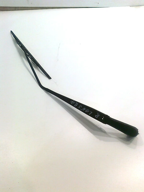 рамо чистачка дясно за Мицубиши Лансер 2,0 16v 