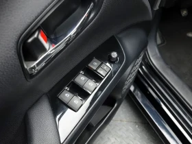 Toyota Prius 4Th Generation 1.8 E, снимка 17