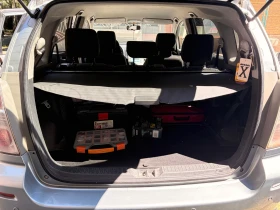 Toyota Corolla verso 2.2 D4-D, снимка 7