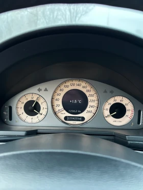 Mercedes-Benz E 500, снимка 12
