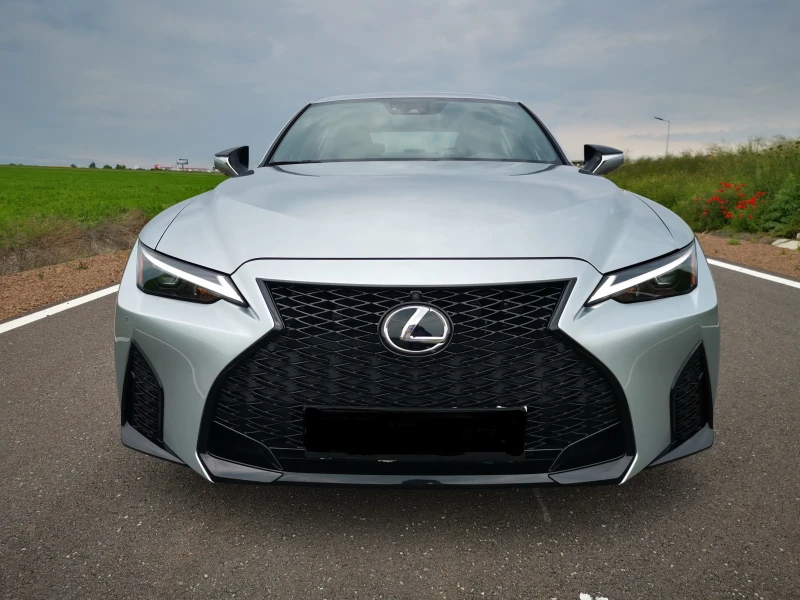 Lexus IS 350 350 F SPORT, снимка 3 - Автомобили и джипове - 45639523