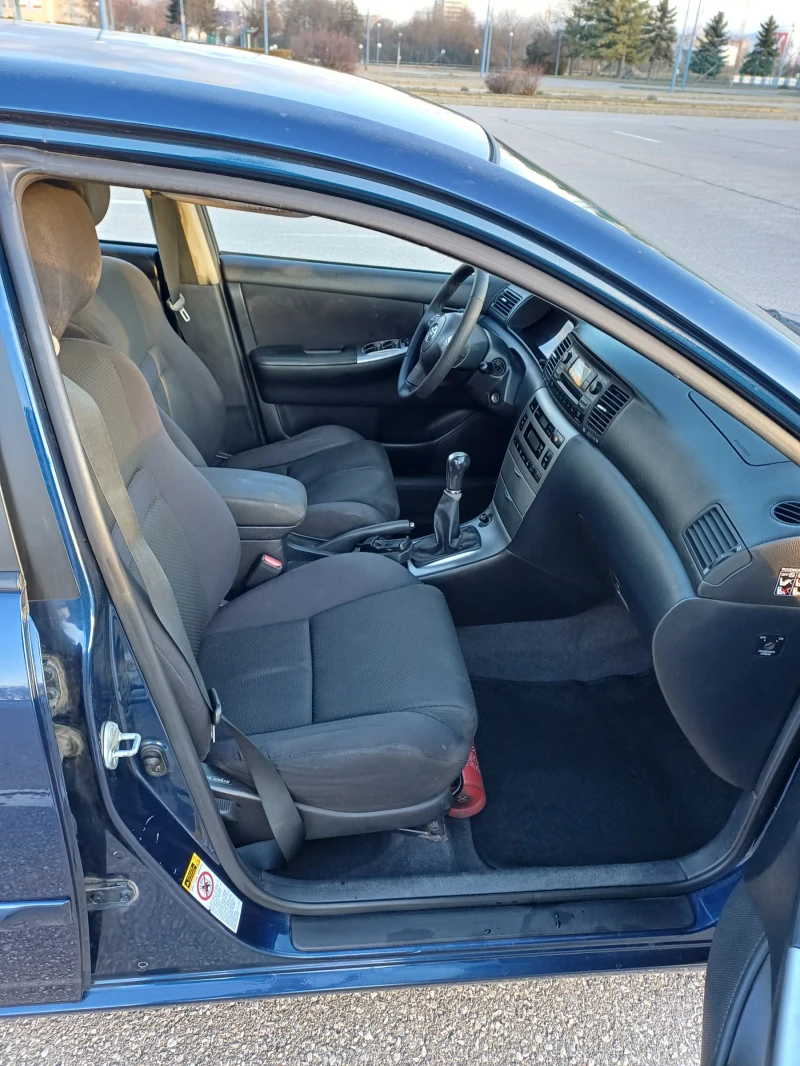 Toyota Corolla 1.4 D4D, снимка 10 - Автомобили и джипове - 49036762