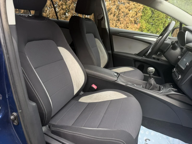 Toyota Avensis Sports Edition-S, снимка 10 - Автомобили и джипове - 51959415