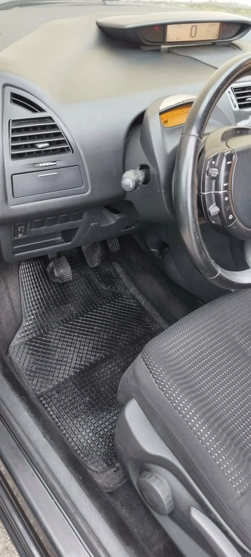 Citroen C4 Vtr 1, 6, снимка 8 - Автомобили и джипове - 52631141