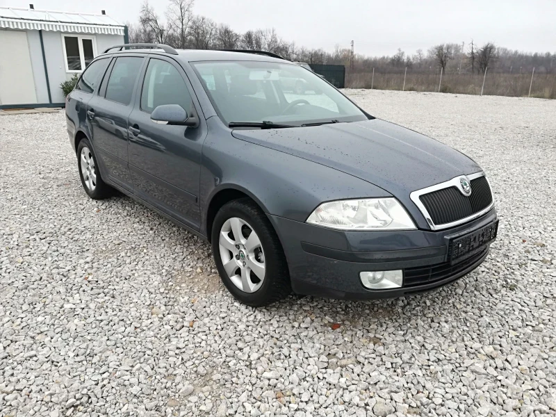 Skoda Octavia 1.6i klima GAZ 102 IT., снимка 8 - Автомобили и джипове - 52639566