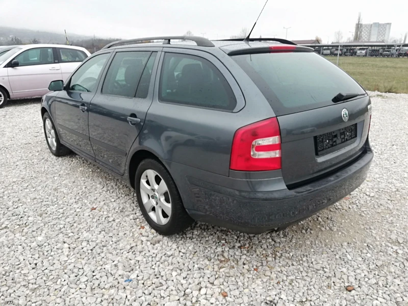 Skoda Octavia 1.6i klima GAZ 102 IT., снимка 4 - Автомобили и джипове - 52639566