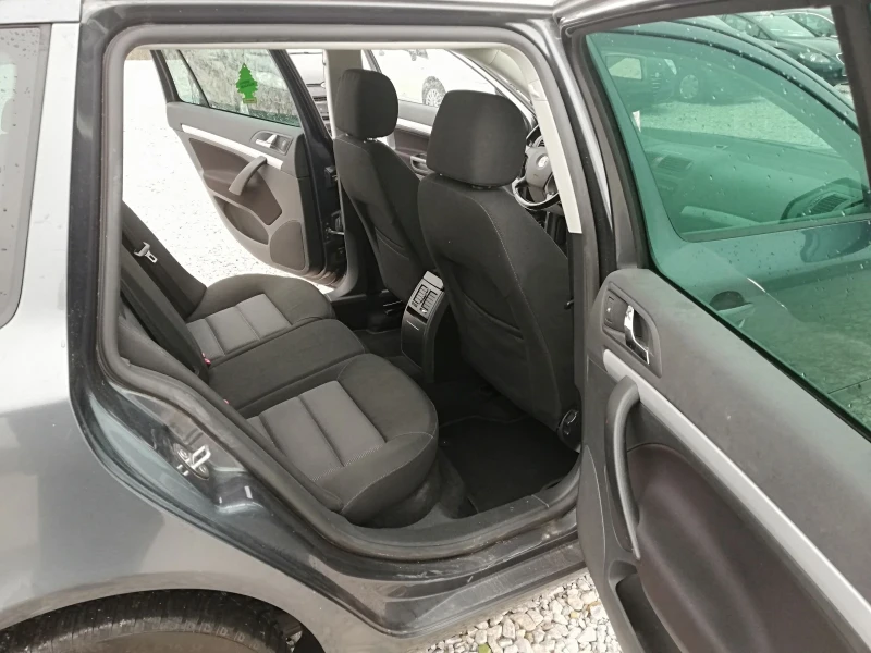 Skoda Octavia 1.6i klima GAZ 102 IT., снимка 12 - Автомобили и джипове - 52639566