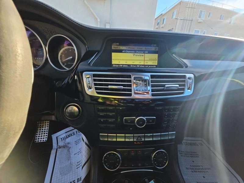 Mercedes-Benz CLS 63 AMG * CARFAX * БЕЗ ПЪРВОНАЧАЛНА ВНОСКА, снимка 8 - Автомобили и джипове - 52740911