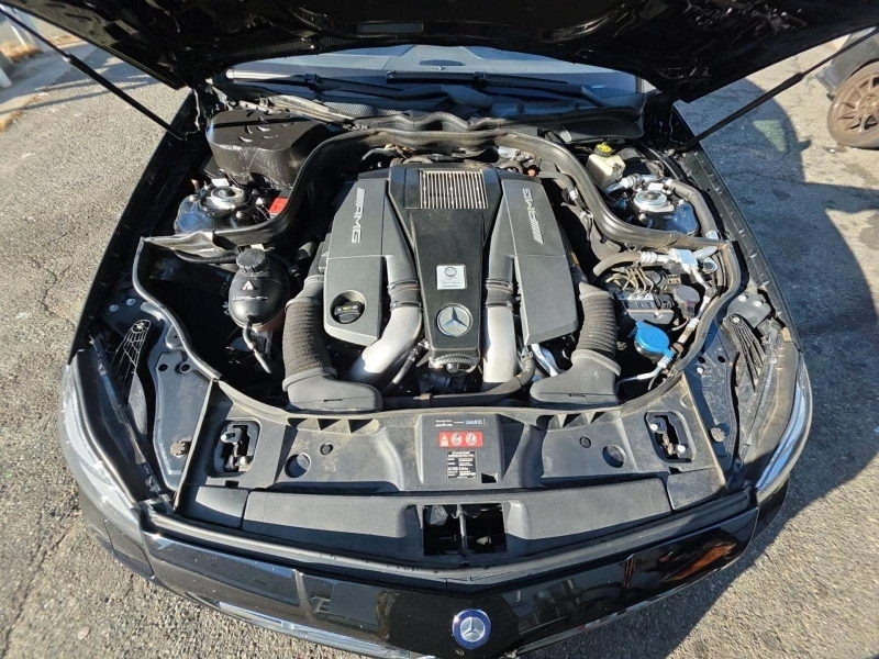 Mercedes-Benz CLS 63 AMG * CARFAX * БЕЗ ПЪРВОНАЧАЛНА ВНОСКА, снимка 13 - Автомобили и джипове - 52740911