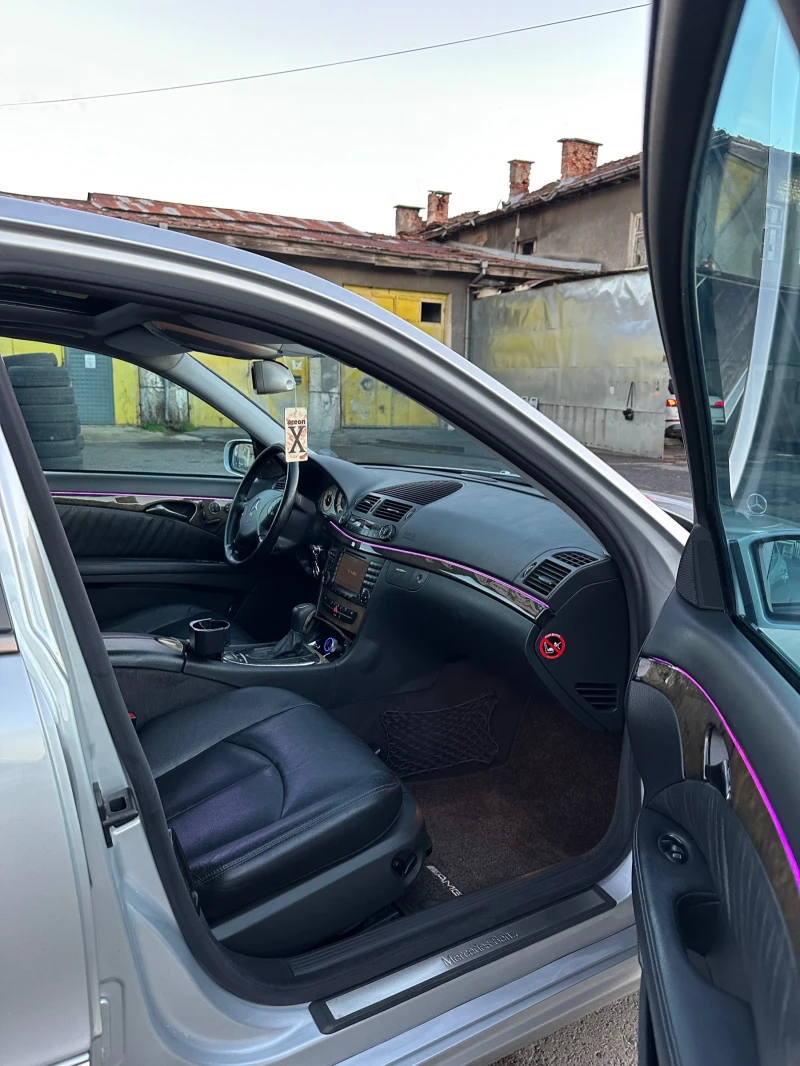 Mercedes-Benz E 500, снимка 10 - Автомобили и джипове - 52770663