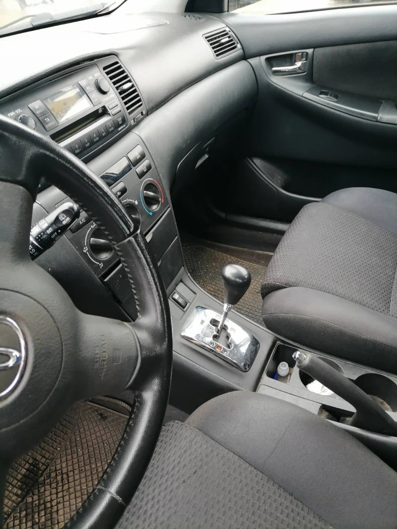 Toyota Corolla 1.4D-4D / 90 к.с. / Автомат, снимка 6 - Автомобили и джипове - 52958260