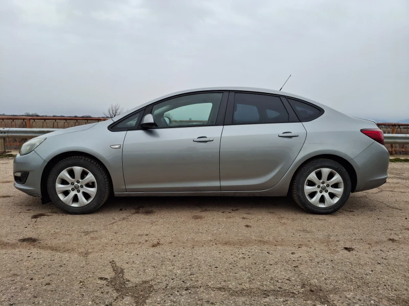 Opel Astra, снимка 4 - Автомобили и джипове - 53067388