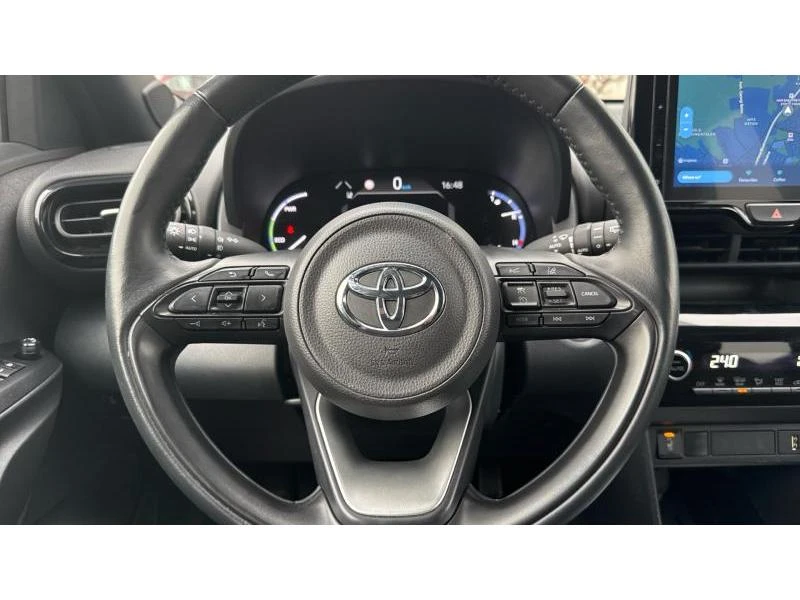 Toyota Yaris Cross 1.5HSD CHIC , снимка 13 - Автомобили и джипове - 48793432