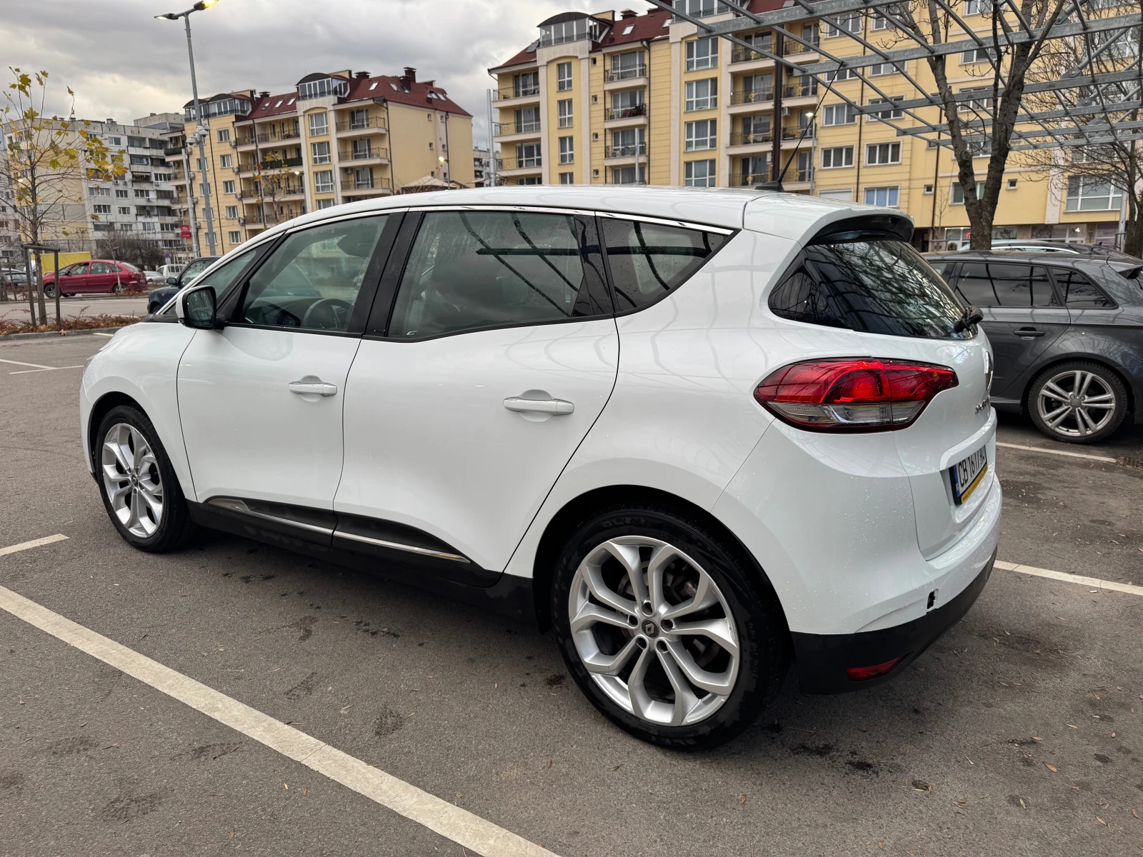 Renault Scenic 1, 5 DCI - изображение 3