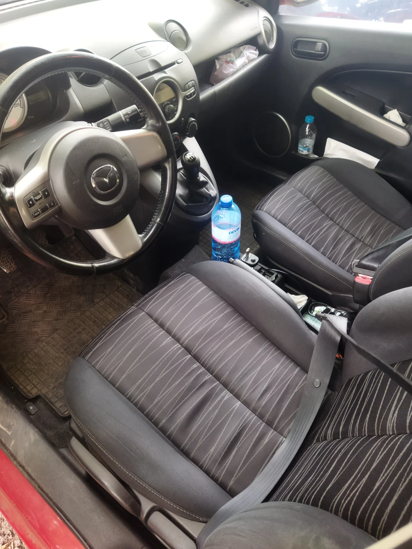 Mazda 2  - изображение 7