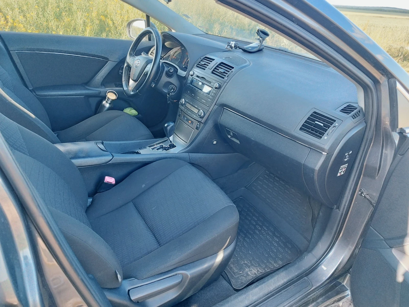 Toyota Avensis  - изображение 5