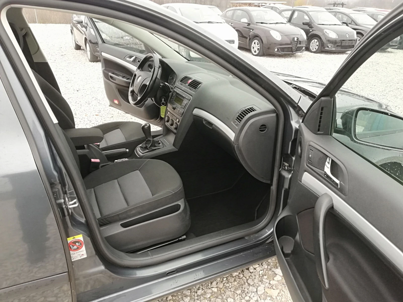 Skoda Octavia 1.6i klima GAZ 102 ITALIA | Mobile.bg   13