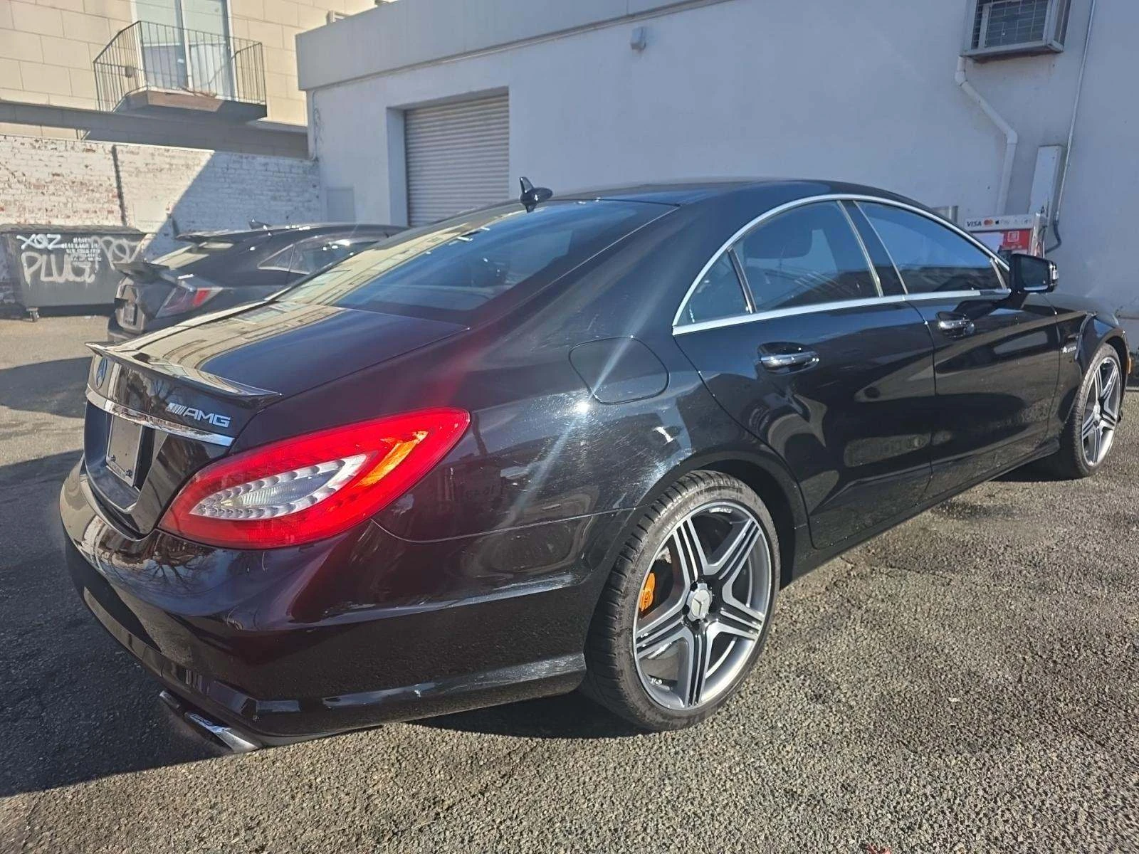 Mercedes-Benz CLS 63 AMG * CARFAX * БЕЗ ПЪРВОНАЧАЛНА ВНОСКА - изображение 3