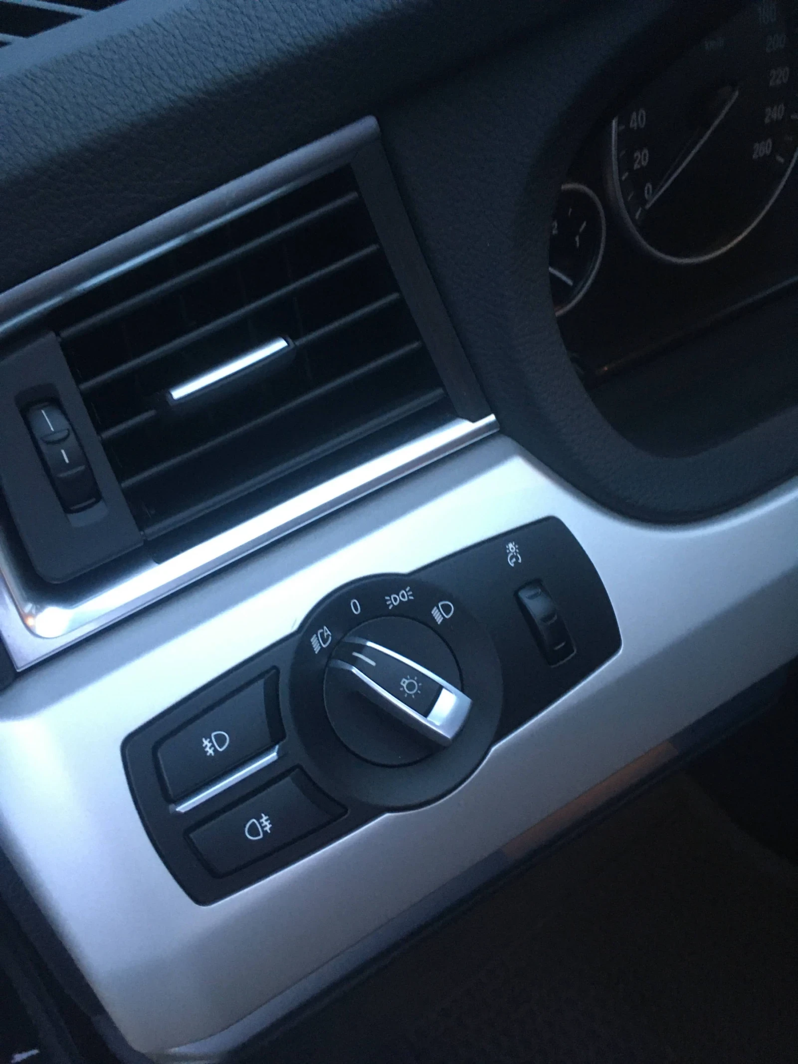 BMW 5 Gran Turismo 535i - изображение 7