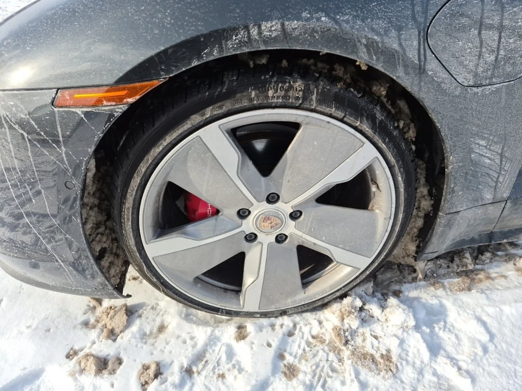 Porsche Taycan * 4S * CARFAX * ФИНАНСИРАНЕ - изображение 6