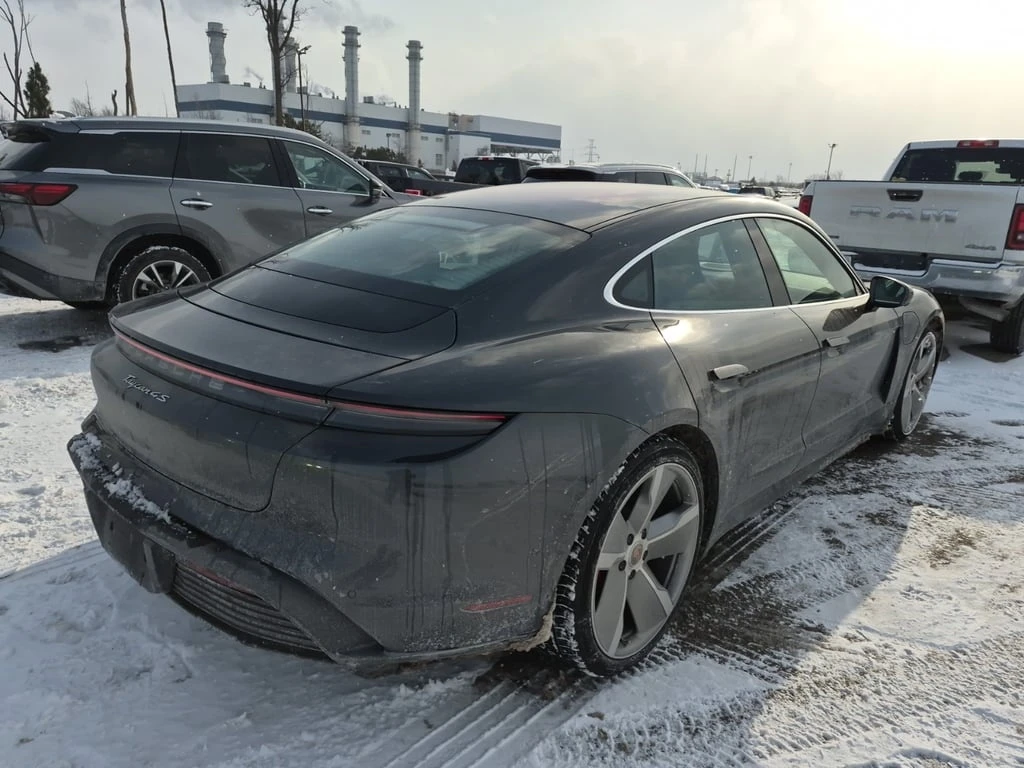 Porsche Taycan * 4S * CARFAX * ФИНАНСИРАНЕ - изображение 3